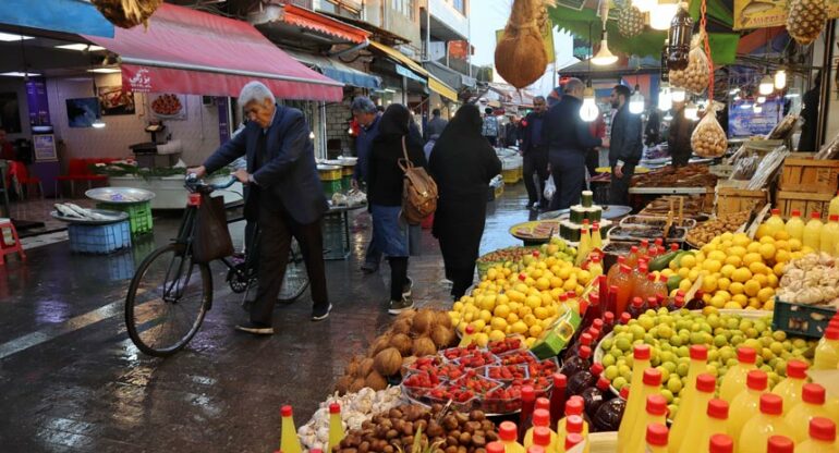 رادیو دور دنیا - بازار رشت