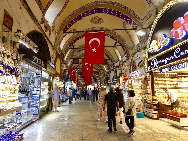 بخش‌های بازار کاپالی چارشی استانبول