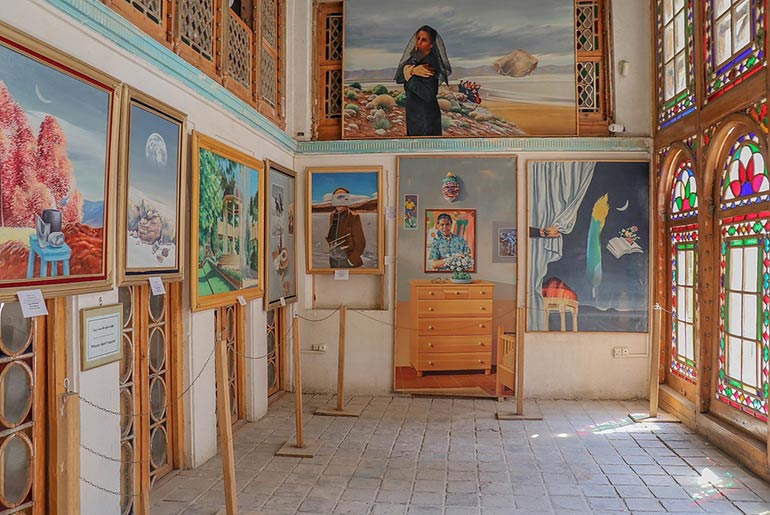 موزه هنرهای تجسمی در خانه فروغ الملک