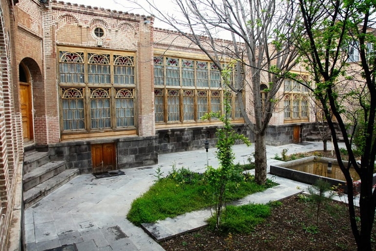 خانه تاریخی میرفتاحی (موزه مفاخر دینی)