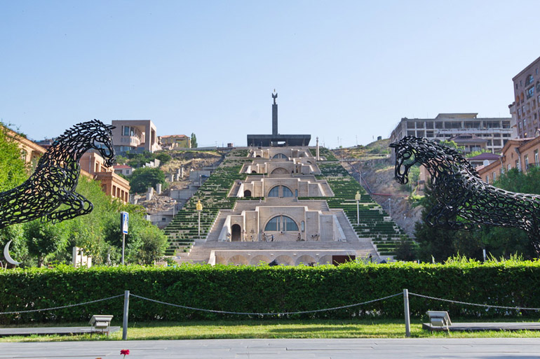 موزه ماتناداران از قدیمی‌ترین موزه های ارمنستان