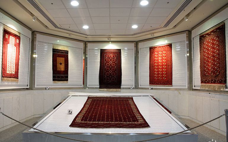 موزه تخصصی فرش در حرم امام رضا