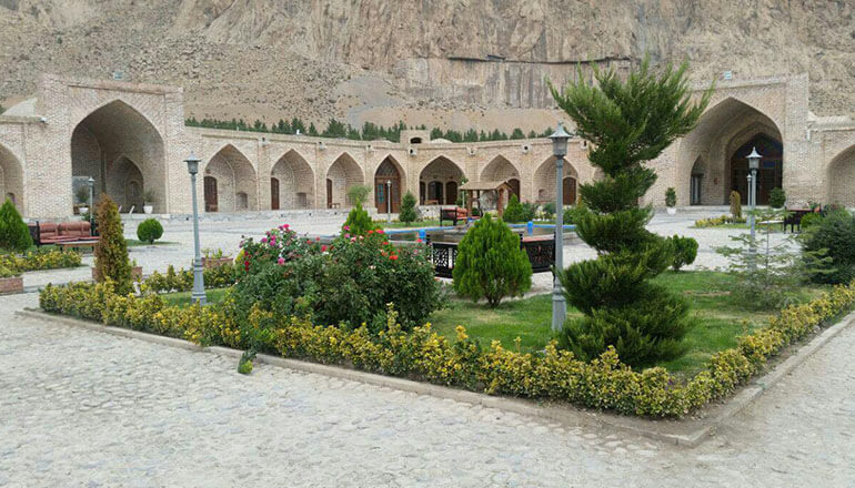 بیستون کرمانشاه؛ نشانی از عظمت و اقتدار ایران در گذشته 22 کاروانسرای شاه عباسی بیستون