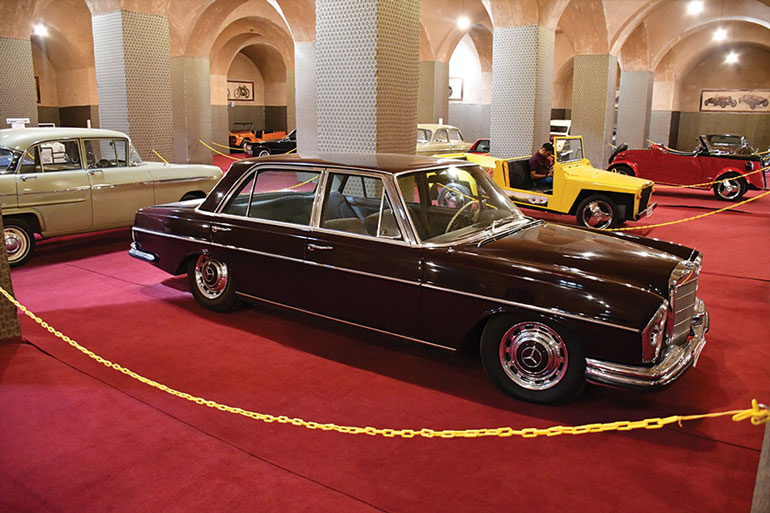 موزه خودروهای کلاسیک یزد، موزه پر افتخار ایرانی‌ها