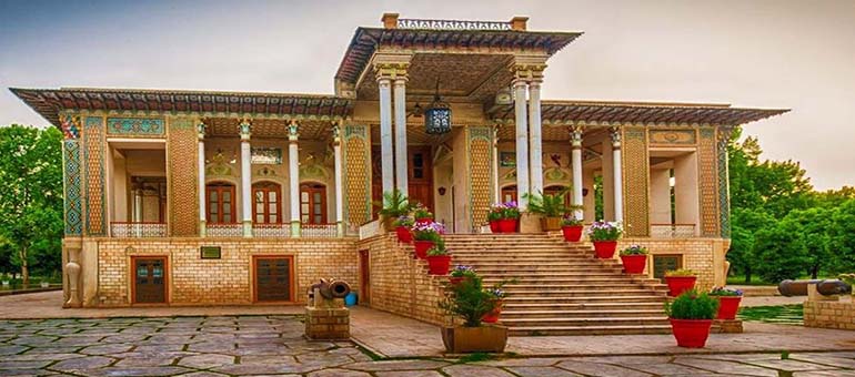 امکانات رفاهی مختلف باغ برای گردشگران