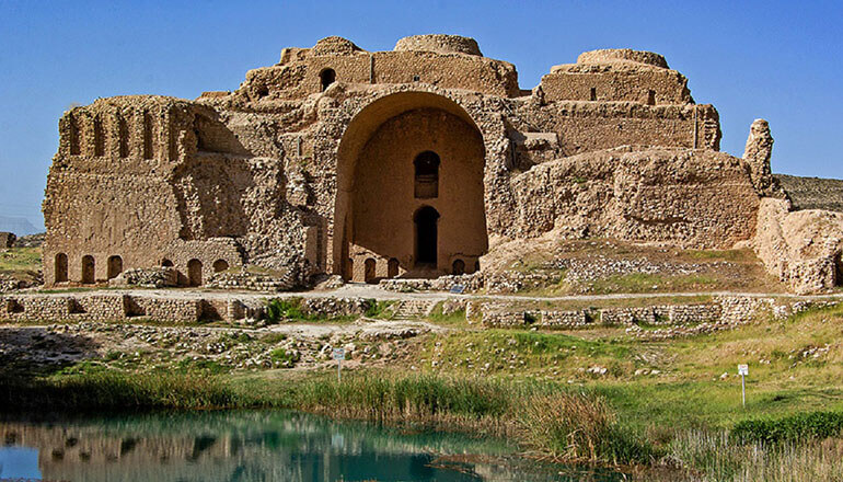 معماری کاخ اردشیر