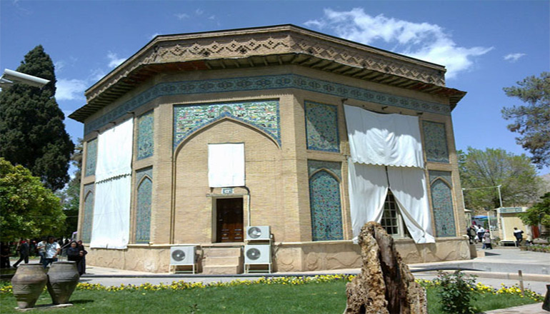 عمارت کلاه فرنگی باغ