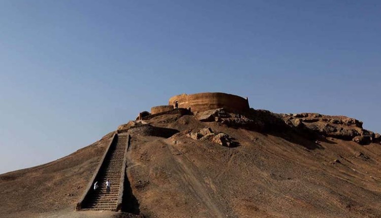 دخمه زرتشتیان