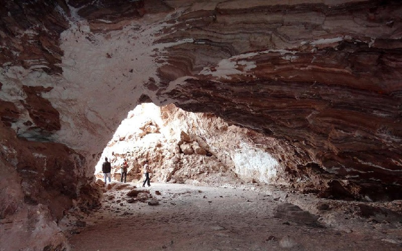 داستان پیدا شدن غار نمکی در خشکی‌های زمین