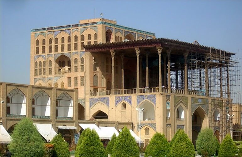 معماری زیبای عالی قاپو