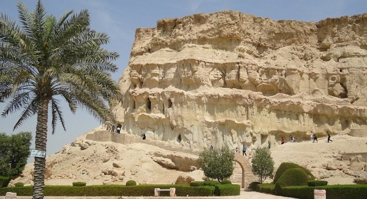 غار خربس