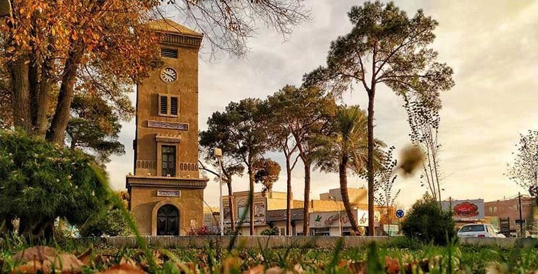 میدان ساعت یزد
