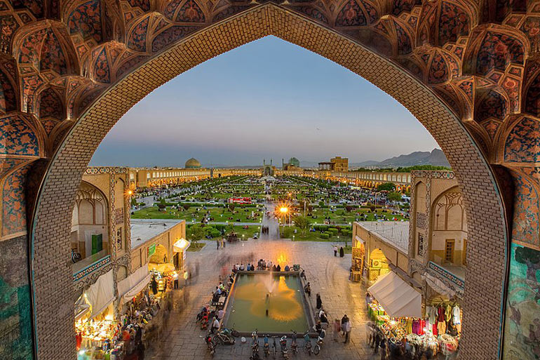 بهترین هتل های اصفهان در سفر به نصف جهان