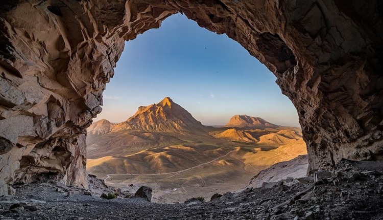 غار ایوب
