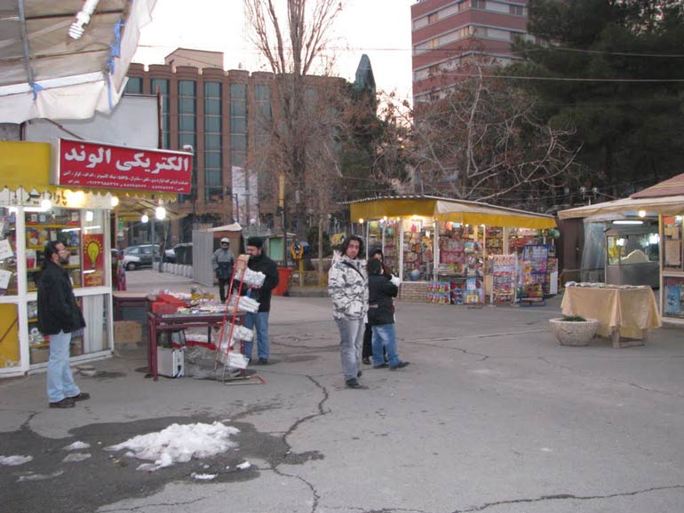 پارک لاله تهران؛ نیمقرن خاطره 43 بازارگردی و بازارچه