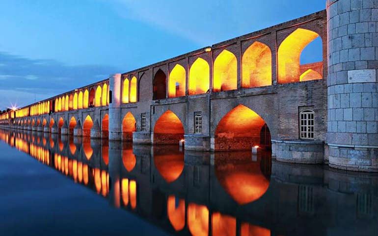 سی و سه پل اصفهان؛ پلی به تاریخ روزهای طلایی صفویان