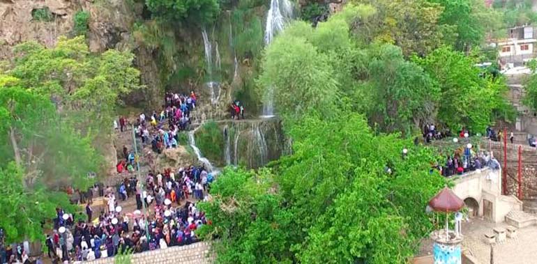 بازدید از آبشار نیاسر