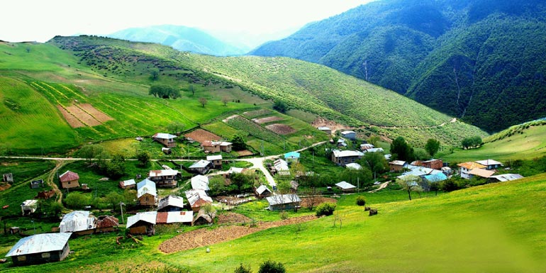 آشنایی با روستای جهان نما