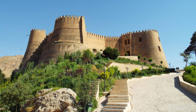 قلعه فلک الافلاک