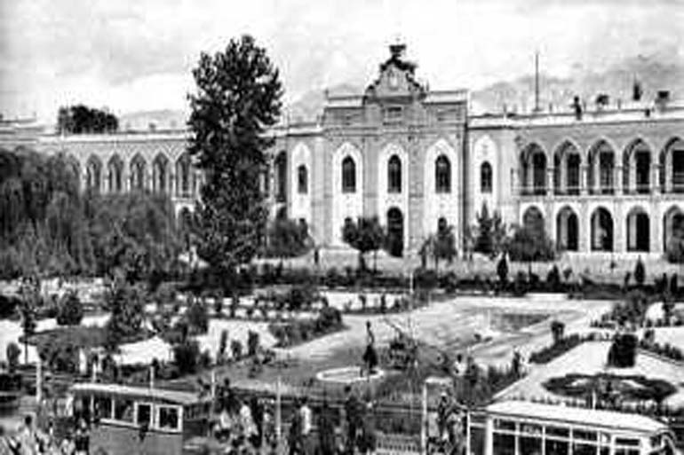 میدان توپخانه تهران