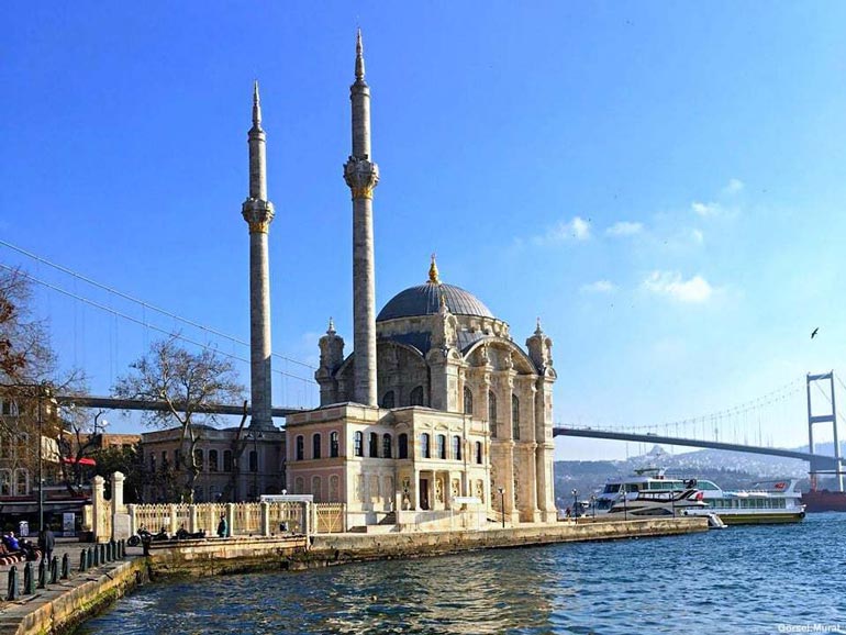 مسجد اورتاکوی از دیدنی های استانبول