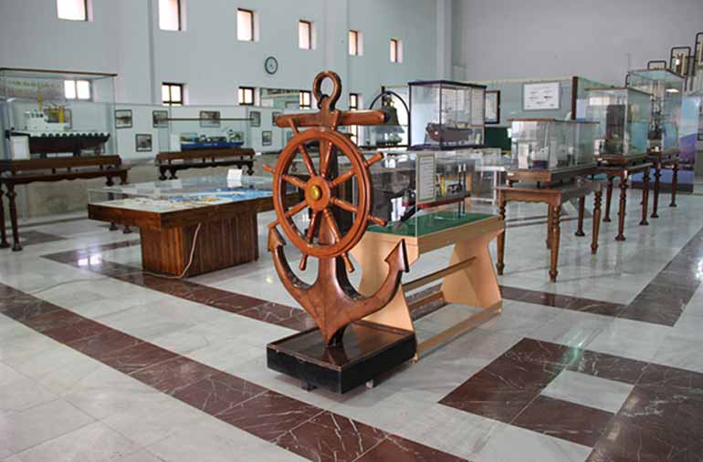 موزه دریایی نوشهر جاهای دیدنی نوشهر