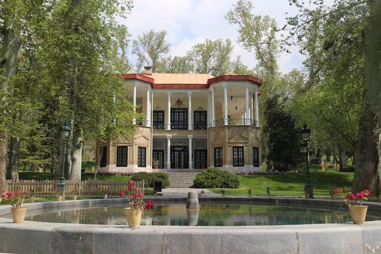 کاخ نیاوران تهران 