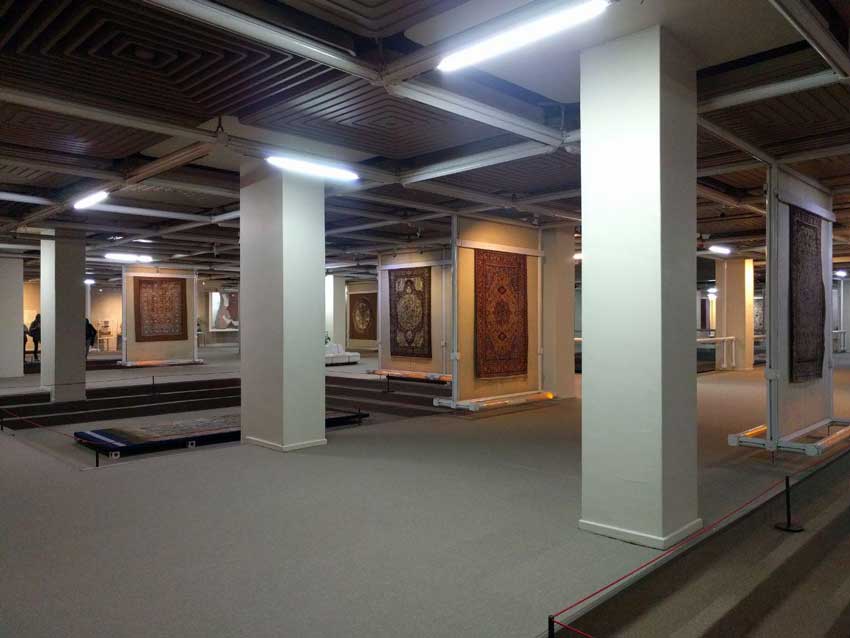 موزه فرش تهران در مکان های دیدنی تهران