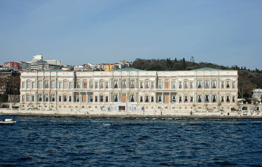 Çırağan palace